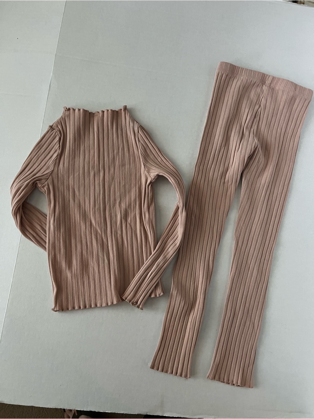 Rylee + Cru Ribbed Two-Piece Set - Picture 7 of 8